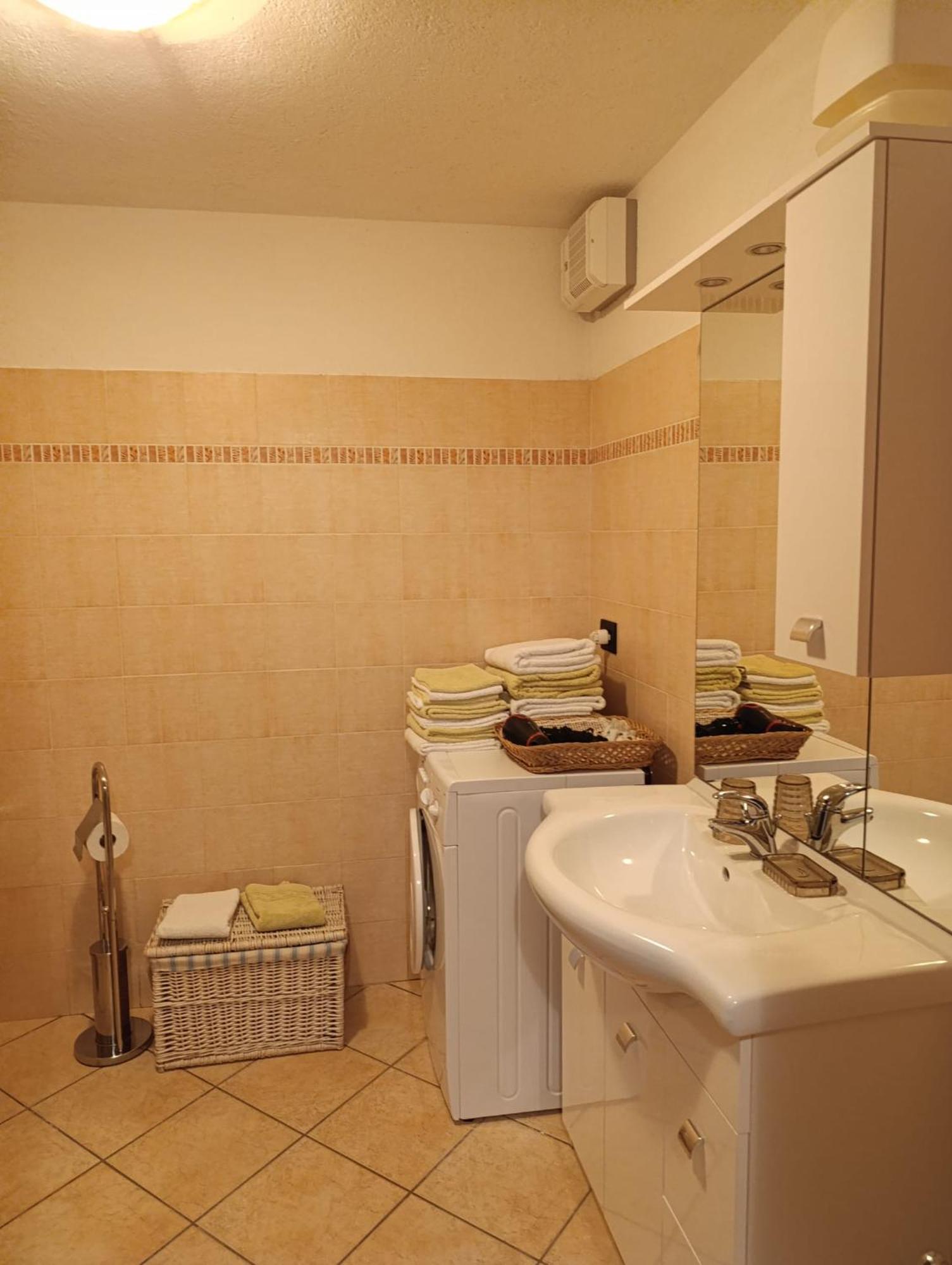 Casa Fedora Apartment Saint-Vincent Ngoại thất bức ảnh